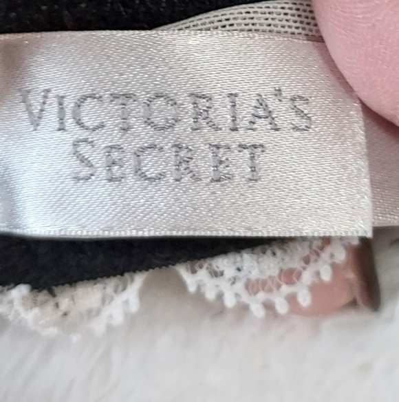 Victoria secret unlined lace demi bra 34C - Picture 5 of 15